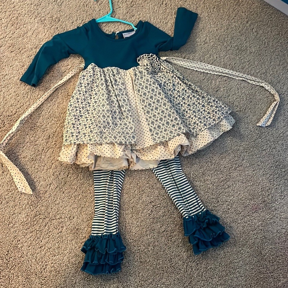 Serendipity Clothing Company blue and cream outfit size 4T